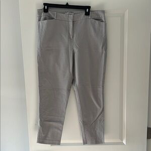 Liz Claiborne Emma Cotton Sateen Women’s Mid Rise Slim Fit Ankle Pant - 10